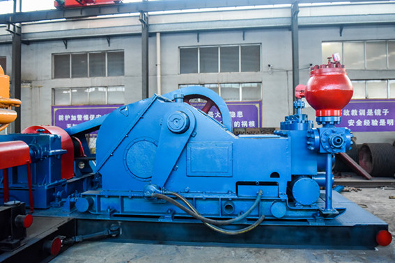 Quality Single Acting Piston Oilfield Reciprocating Mud Pump 1300Hp for sale
