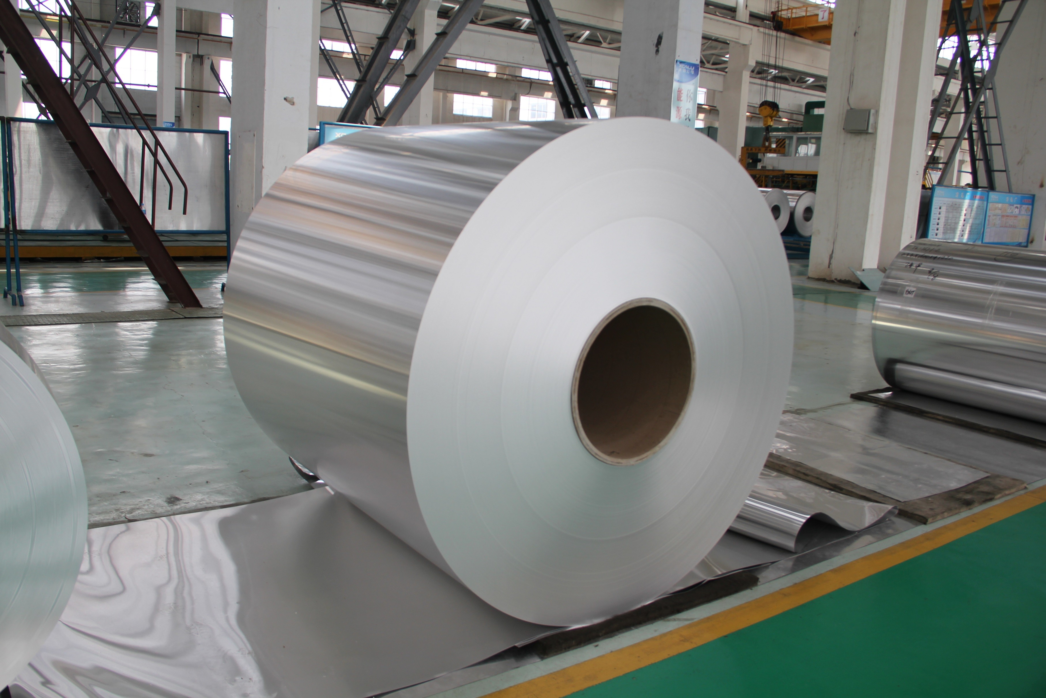 China AA8011 Aluminium Closure Stock , mill finish For PP Caps factory