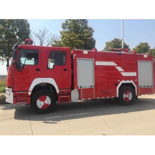Quality HOWO Water Foam Fire Fighting Truck , 4x2 8 Ton Emergency Rescue Vehicle for sale