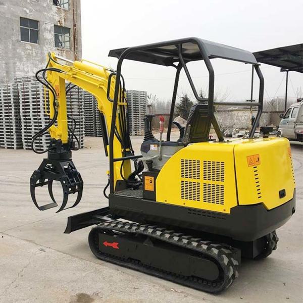Quality High Fuel Efficiency 2.5 Tonne Digger  , Customized Small Garden Excavator for sale
