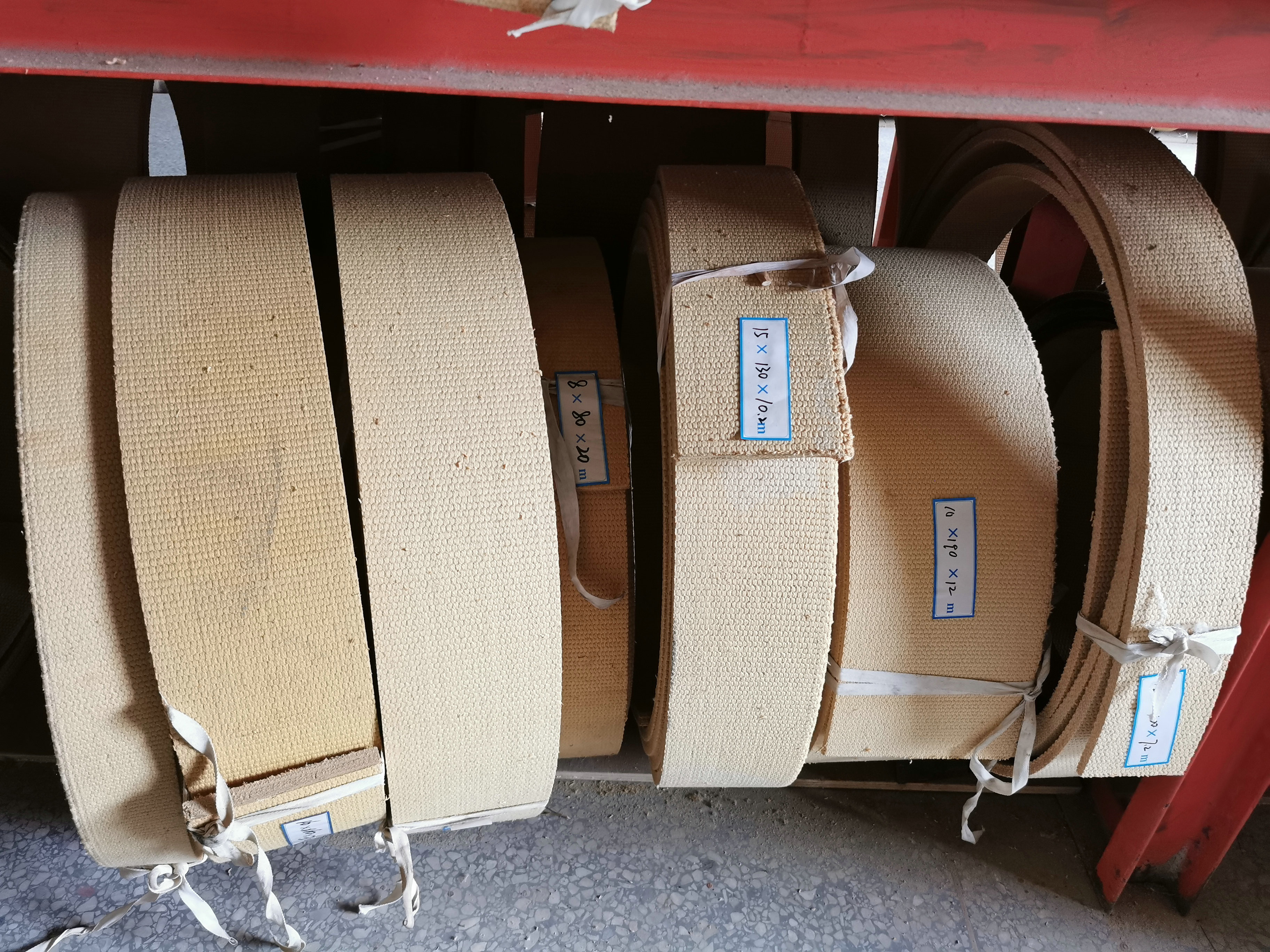 China Asbestos Free Woven Winch Brake Lining For Overhead Crane factory