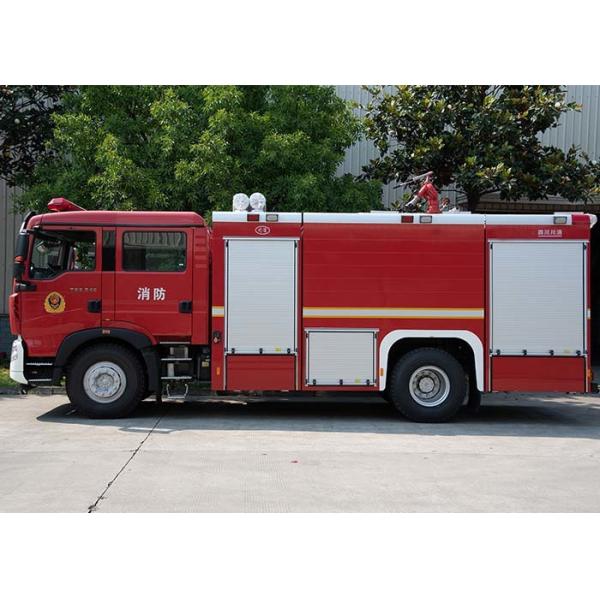 Quality Sinotruk HOWO 8000L Water and Foam Fire Truck with Pump & Monitor for sale