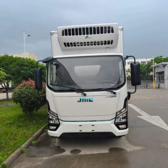 Quality 167hp 227hp Jiangling Refrigerated Truck Diesel Rear Drive 4×2 for sale