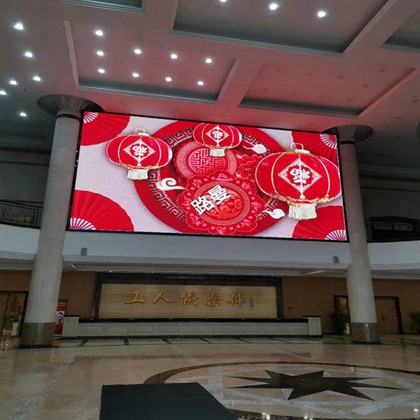 Quality P2.5 Indoor Full Color Commercial LED Display Screen for sale