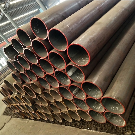 Quality P1 P5 P9 Alloy Seamless Steel Pipe Astm A335 With Black Painted Surface for sale
