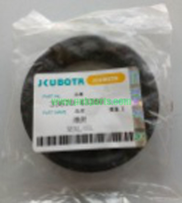 China 33670-43360 Kubota Tractor Parts  Oil Seal Agricuatural Machinery Parts factory