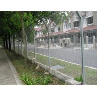 China Heavy Duty Wire Mesh Fence Powder Coated Metal Mesh Fence In Garden factory