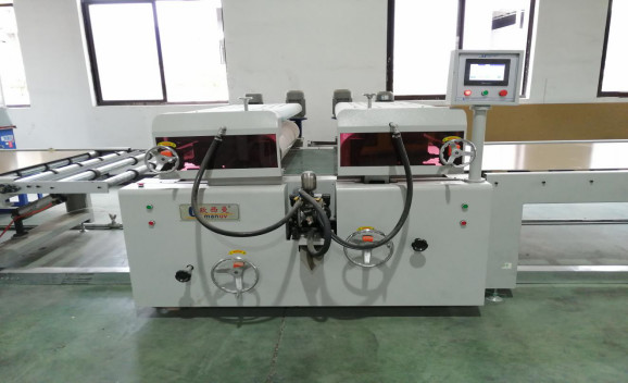 Quality W1320mm 15m/Min Silicone Rollet Uv Coating Machine For Digital Print for sale