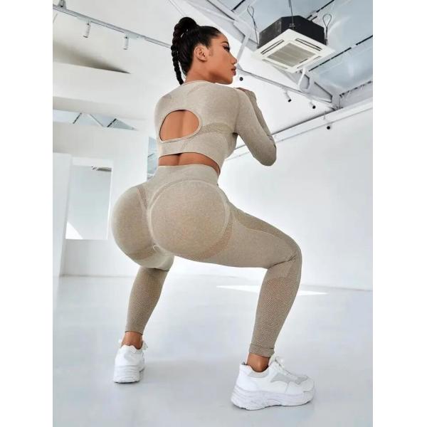 Quality Workout Outfit Sports Wear Push up Yoga Suits Women Long Sleeves Scrunch for sale