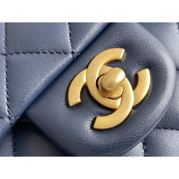 Quality Small Chanel Branded Ladies Handbag Caviar Grained Calfskin & Gold Tone Metal for sale