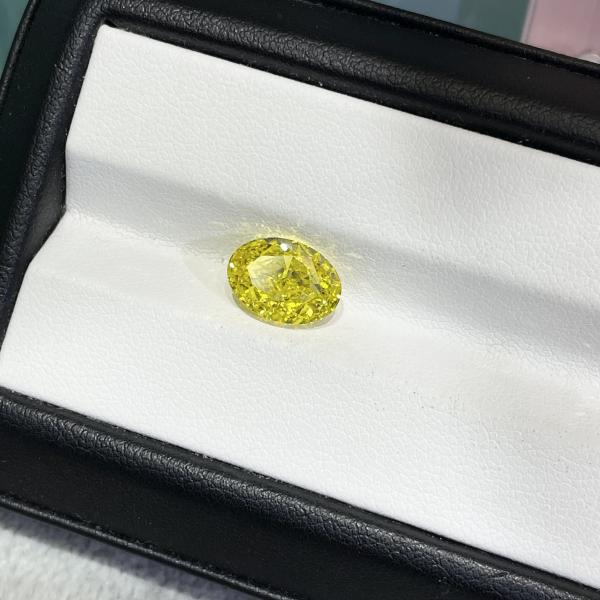 Quality Oval Cut CVD HPHT Lab Created Yellow Diamond 1.2ct-1.6ct for sale