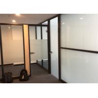 China Demountable Glass Office Partition Wall Free Standing Glass Room Dividers for sale