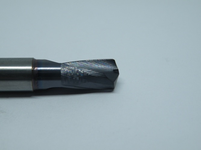 China TH-TB Series Solid Carbide End Mills Silver Color For Metal Drilling factory