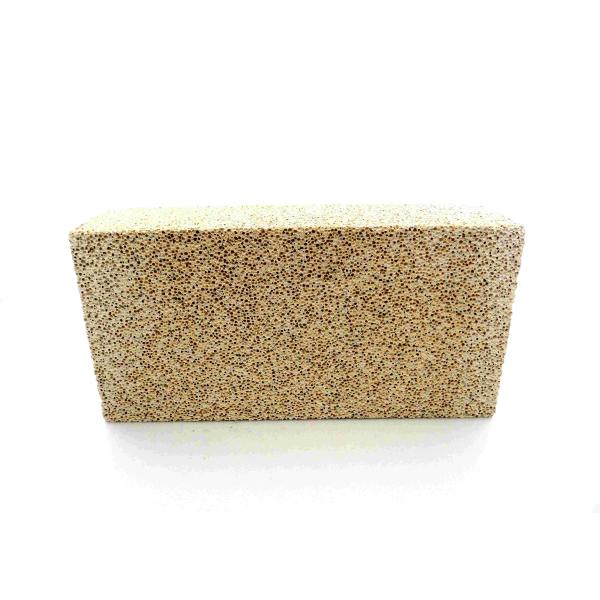 Quality Heat Resistant Light Weight Insulating Refractory Brick 1200C-1400C for sale