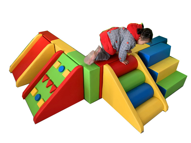China Day Care Centres Preschool Soft Play Equipment Indoor Kid Ball Pit factory