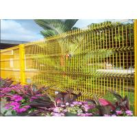 China 1mm-2.2m Height 3D Welded Wire Fence V Mesh Fencing Panels factory