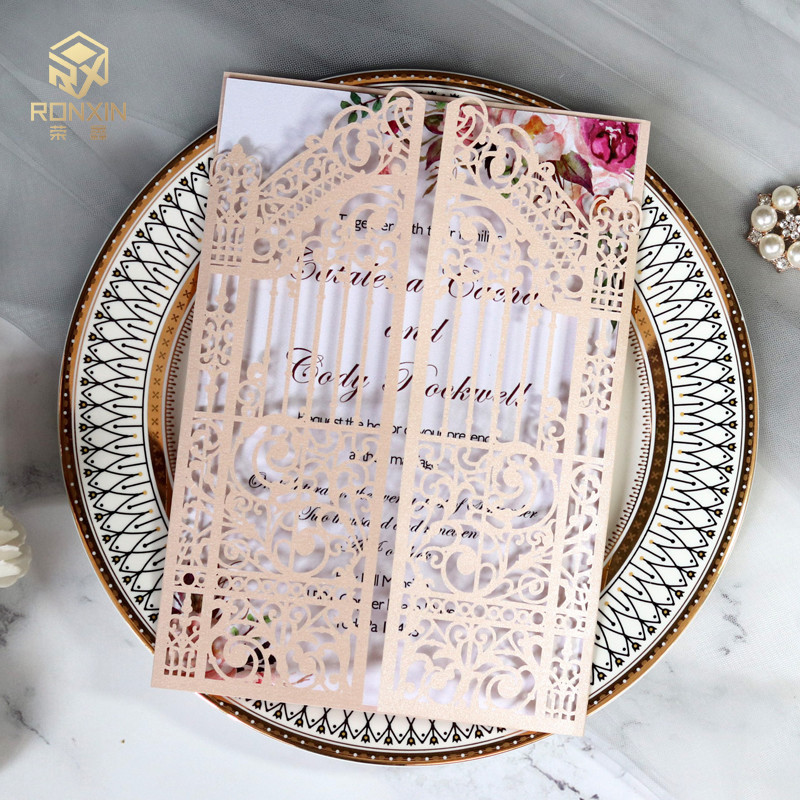 China Romantic Elegant Laser Cut Wedding Cards Muitl Color Choices For Party factory