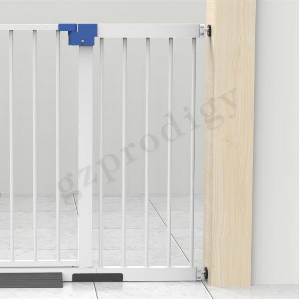 Quality 11.85 Inch Extendable Baby Gate , Ecofreindly Metal Dog Gate For Stairs for sale