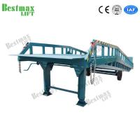 China Hydraulic Mobile Dock Ramp With Outriggers , Container Forklift Loading Ramp factory
