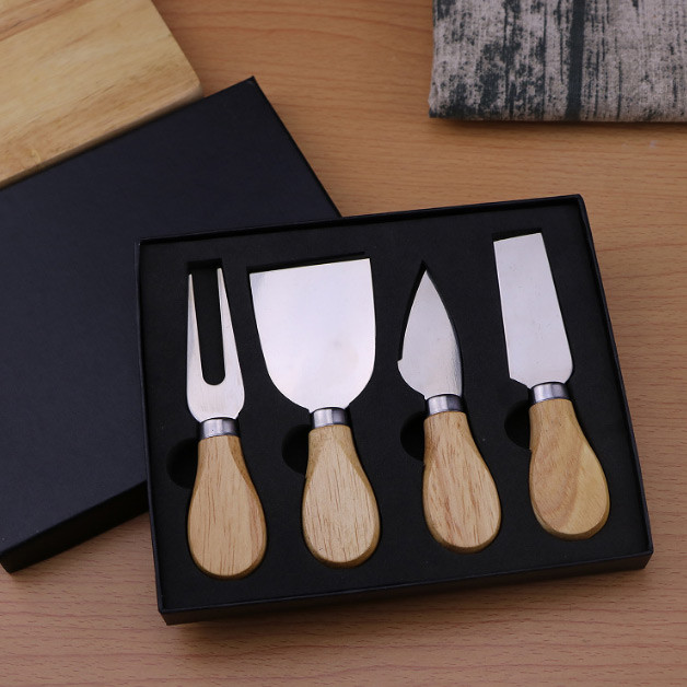 China 4pcs 6pcs Cheese Knives Set With Wood Handle Stainless Steel factory
