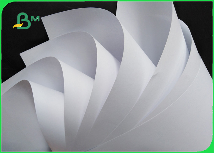 China 60gsm Woodfree Offset Printing Paper Good Ink Absorbency Free Sample for sale