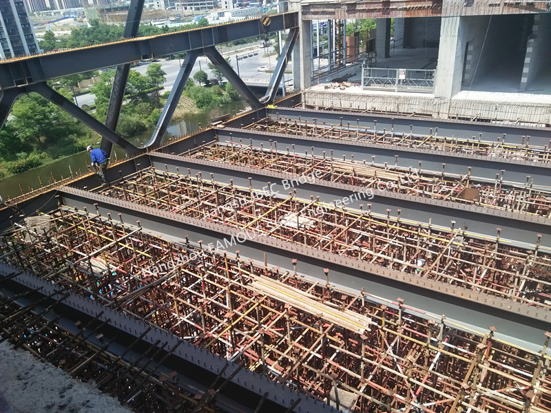 China Modern Structural Steel Bridge Construction Railroad Through Or Deck Plate Girder (DPG) factory