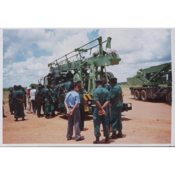 Quality Truck-mounted Waterwell Drilling Rig SIN250 With Dual Hydraulic Cylinder for sale