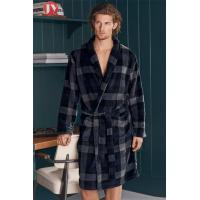 China Classical Printed Sleepwear Mens Flannel Shawl Collar Robe , Dressing Gown Soft Warm Bathrobe For Spa factory