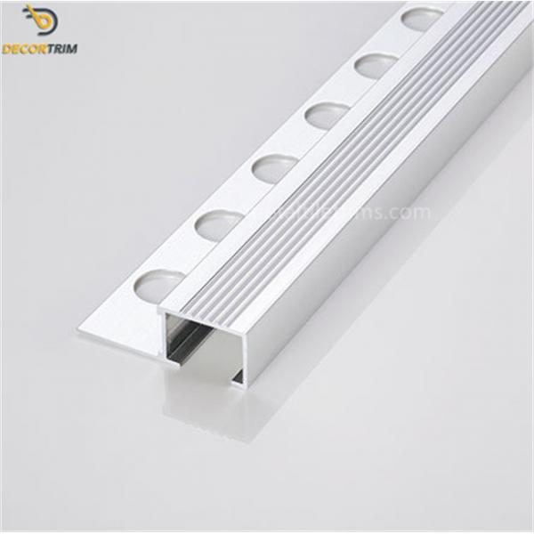 Quality Slip Resistant Tile Edge Trim For Stairs Box Edge Shiny Silver Color for sale