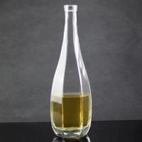 China Glass Collar Olive Oil Packaging Bottles with Polygonal Design and Cork Cap Closure for sale