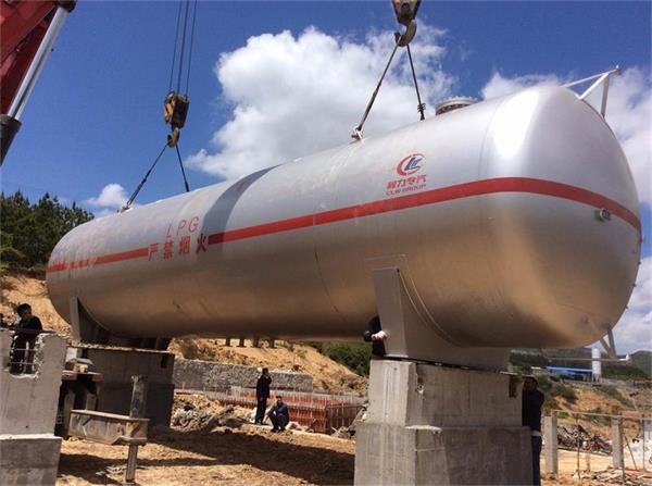 China Cylinder Filling Station Lpg Gas Tank With Corken Pump / Bypass Vavle factory