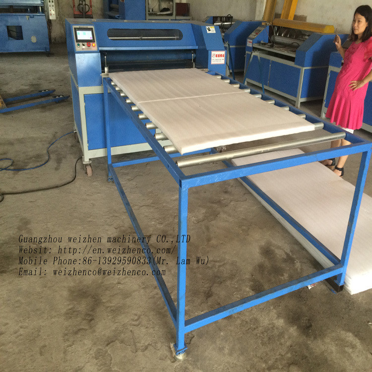 China 100mm Roller EPE Polyethylene Foam Sheet Automatic Cutting Machine Slitting Cutter factory
