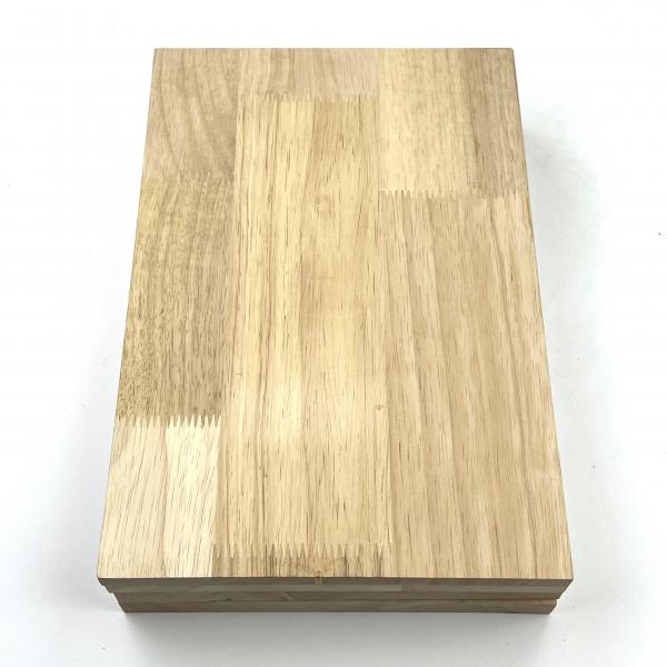 Quality Smooth Lightweight Rubber Wood Sheet , Width 122cm Finger Jointed Hardwood for sale