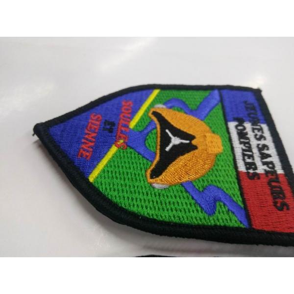 Quality Twill Fabric Custom Embroidered Patch Fashionable Design Within 9 Colors for sale