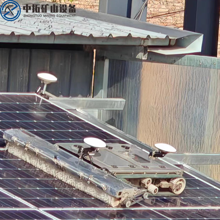 China Intelligent Photovoltaic Solar Panel Cleaning Machine Remote Control Crawler Type factory