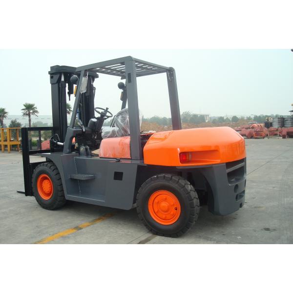 Quality ISUZU Energy Saving Diesel Port Forklifts 8 Ton Yellow Color Turning Radius for sale