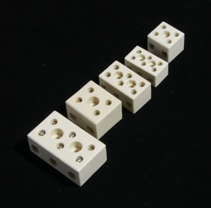 Quality High Temperature 2 Or 3 Pole 24A Steatite Ceramics Terminal Block Connector for sale