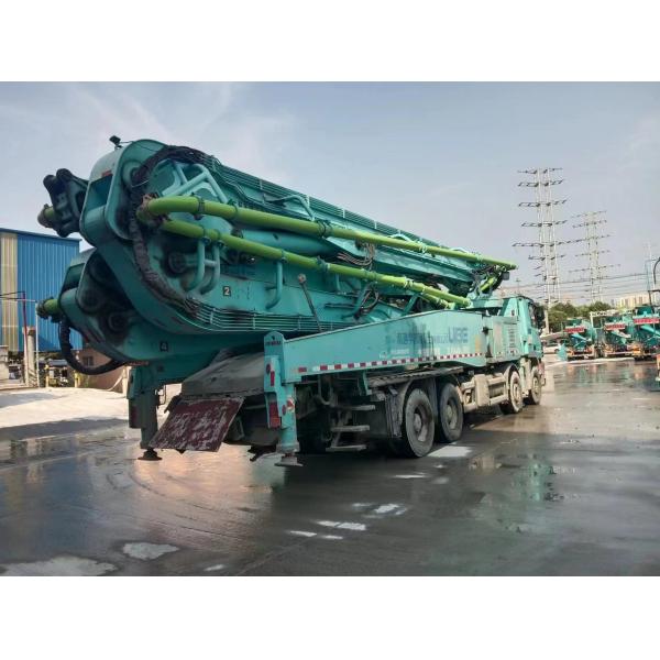 Quality 4 Axle Used Zoomlion Concrete Pump With 63m Boom length for sale