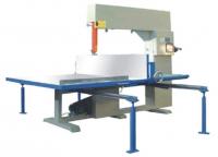 China Industrial Automatic Vertical Foam Cutting Machine For Sponge Mattress factory