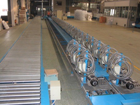 Quality Vacuuming Refrigerator Automated Assembly Line Equipment With Lift Conveyor for sale