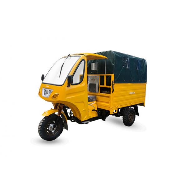 Quality Good Appearance Cargo Motor Tricycle 151 - 200cc Displacement With Steel Frame And Car Axle for sale