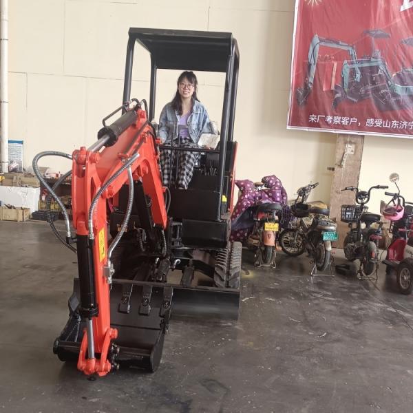 Quality Tailless Compact Crawler Excavator Machine Retractable Shoes 3 Tonne Digger for sale