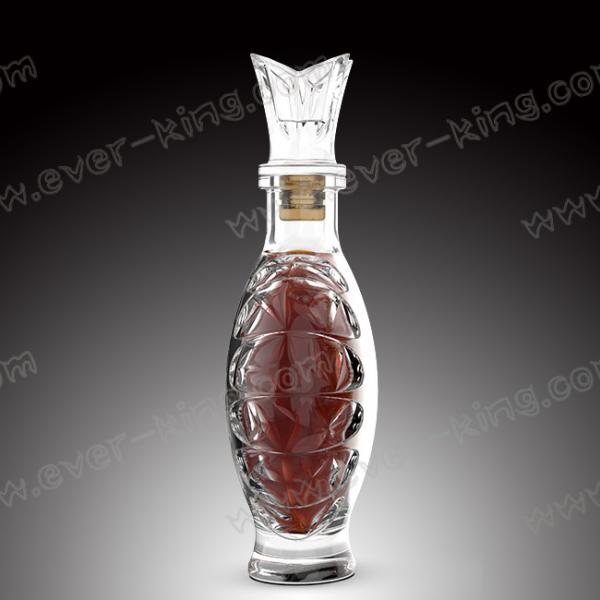 Quality SGS Oval 500ml High Flint Whiskey Glass Bottle for sale