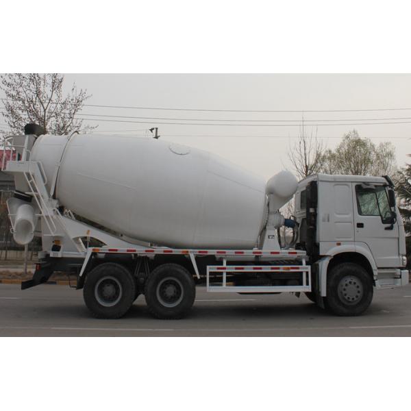 Quality SINOTRUK HOWO Concrete Mixer Truck 12CBM 371HP 6X4 LHD ZZ5257GJBN4048W for sale