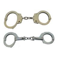 China Real Metal Irish Handcuffs Anti Riot Police Equipment For Criminals Prisoners Outlaws factory