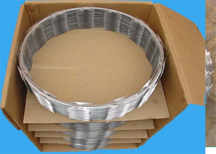 China Security ODM Stainless Steel Razor Wire BTO-22 BTO-30 Blade Type factory