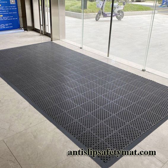 Quality 9MM Thick 20CMx20CM Anti Slip PVC Floor Mat For Balcony Toilet for sale
