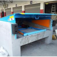 Quality Safety 12 Ton Loading Dock Leveler , Hydraulic Warehouse Truck Dock Equipment for sale