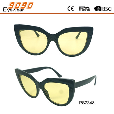 China Newest Style 2019 plastic Fashionable Sunglasses,UV 400 Protection Lens factory