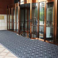 China Indoor Interlocking Plastic Floor Mats 150*150MM Restaurant Entrance Mats factory
